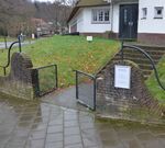 Het metselwerk aan de erfafscheiding.
              <br/>
              Richard Keijzer, 2014-02-27